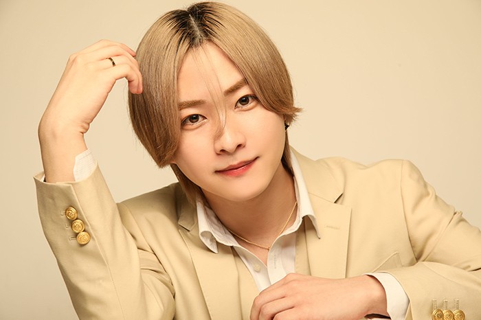 東雲 凪の宣材写真_2