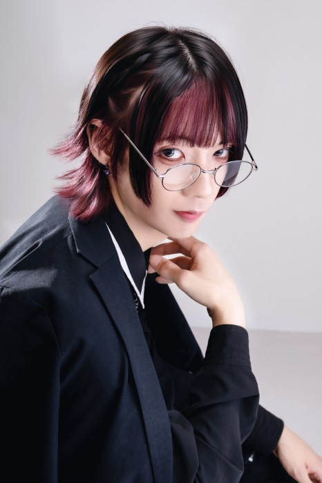 シンの宣材写真_0