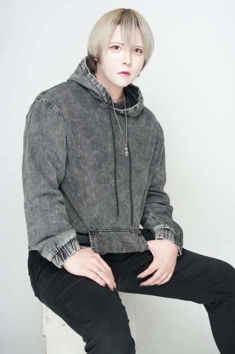 霧嶋ハルの宣材写真_2