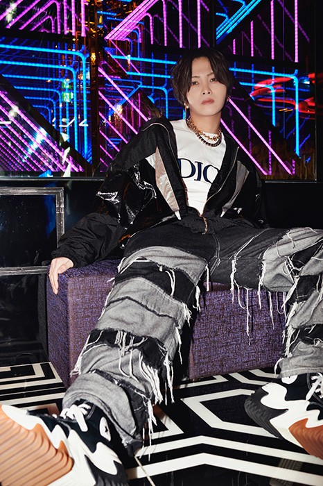 成瀬琥珀の宣材写真_2