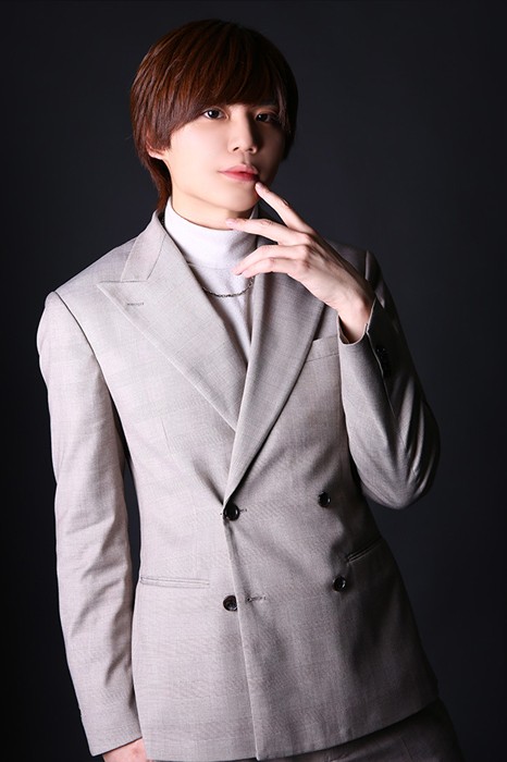 メイの宣材写真_1