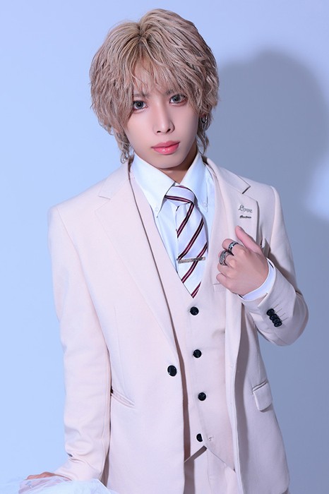 サツキの宣材写真_2