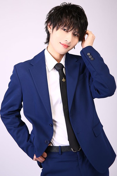 シンリの宣材写真_2