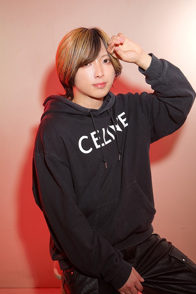 エルの宣材写真_0