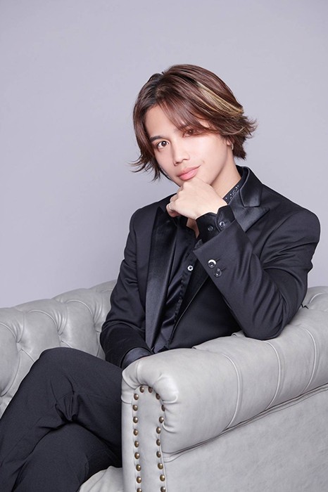 Christian EVEの宣材写真_0