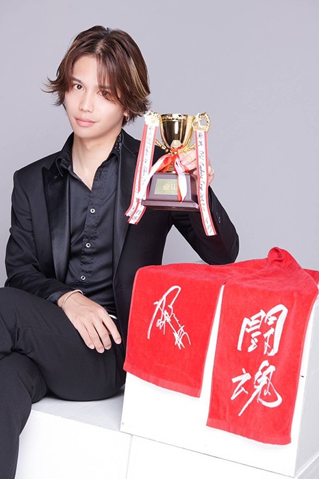 Christian EVEの宣材写真_1